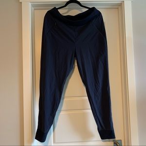 Like New Athleta Jogger Pant - Navy